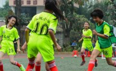 澳门十大电子游戏娱乐平台：在中国孩子都有哪些渠道踢足球？ 